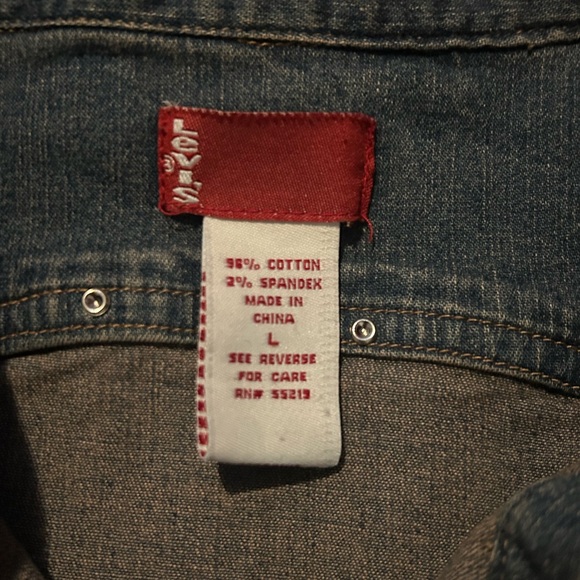 Levi’s Western Core Denim Button Down Shirt Women’s Large - Picture 3 of 7